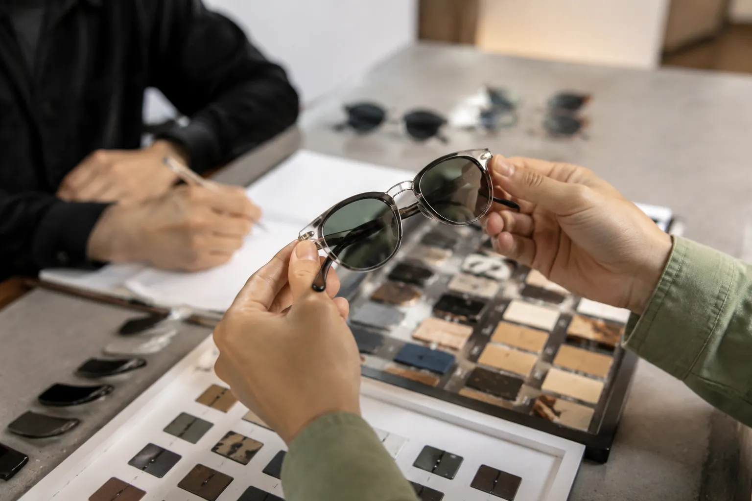 How to Qualify Sunglasses Suppliers by Order Size