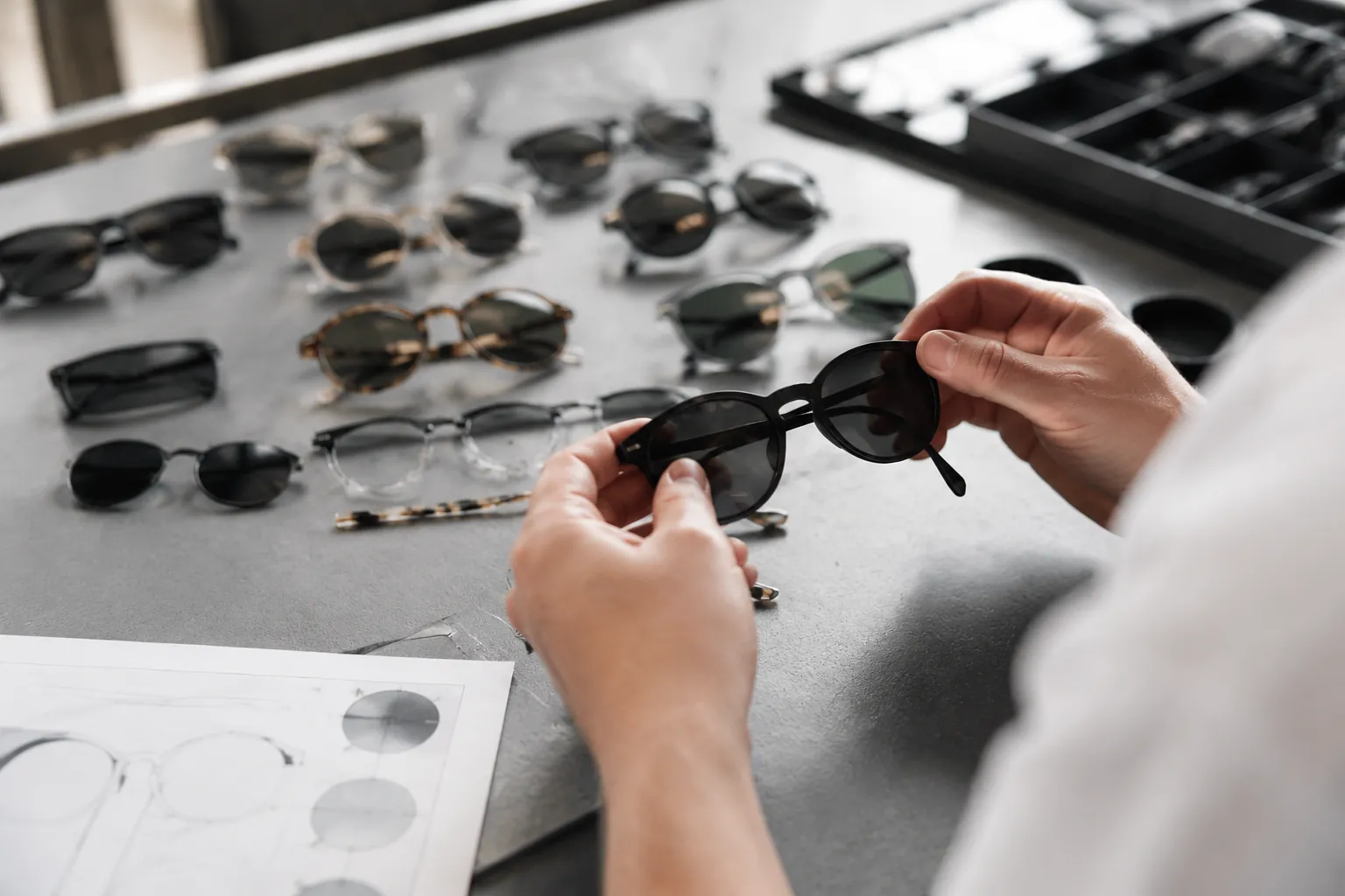 Reduce Sunglasses Sample Rounds Without Costly Misses