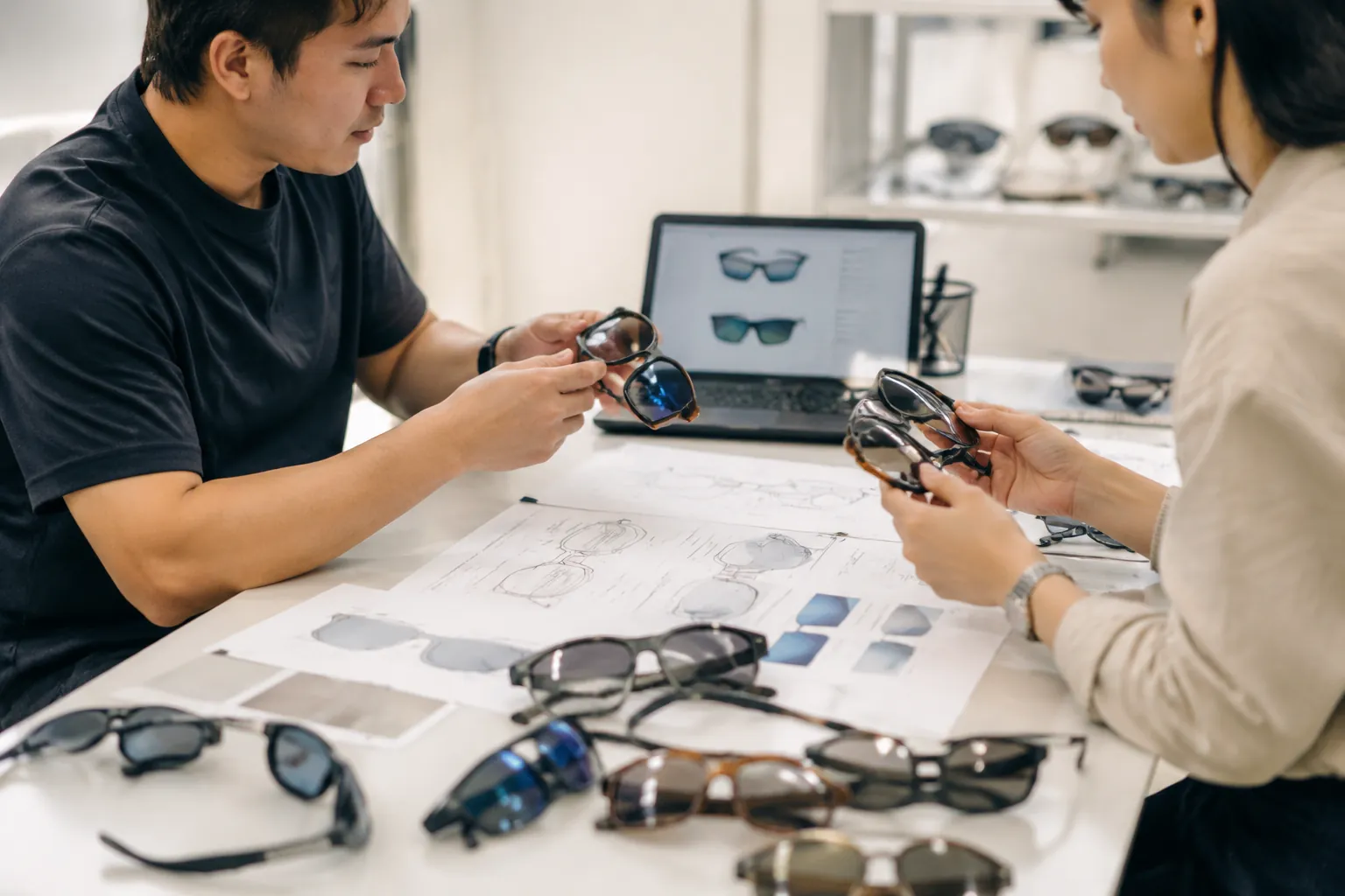 Sourcing Polarized Sunglasses for Outdoor Brands