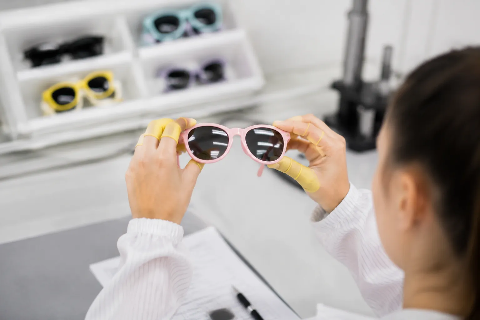 Kids' Sunglasses Wholesale: Safety, Fit, Compliance