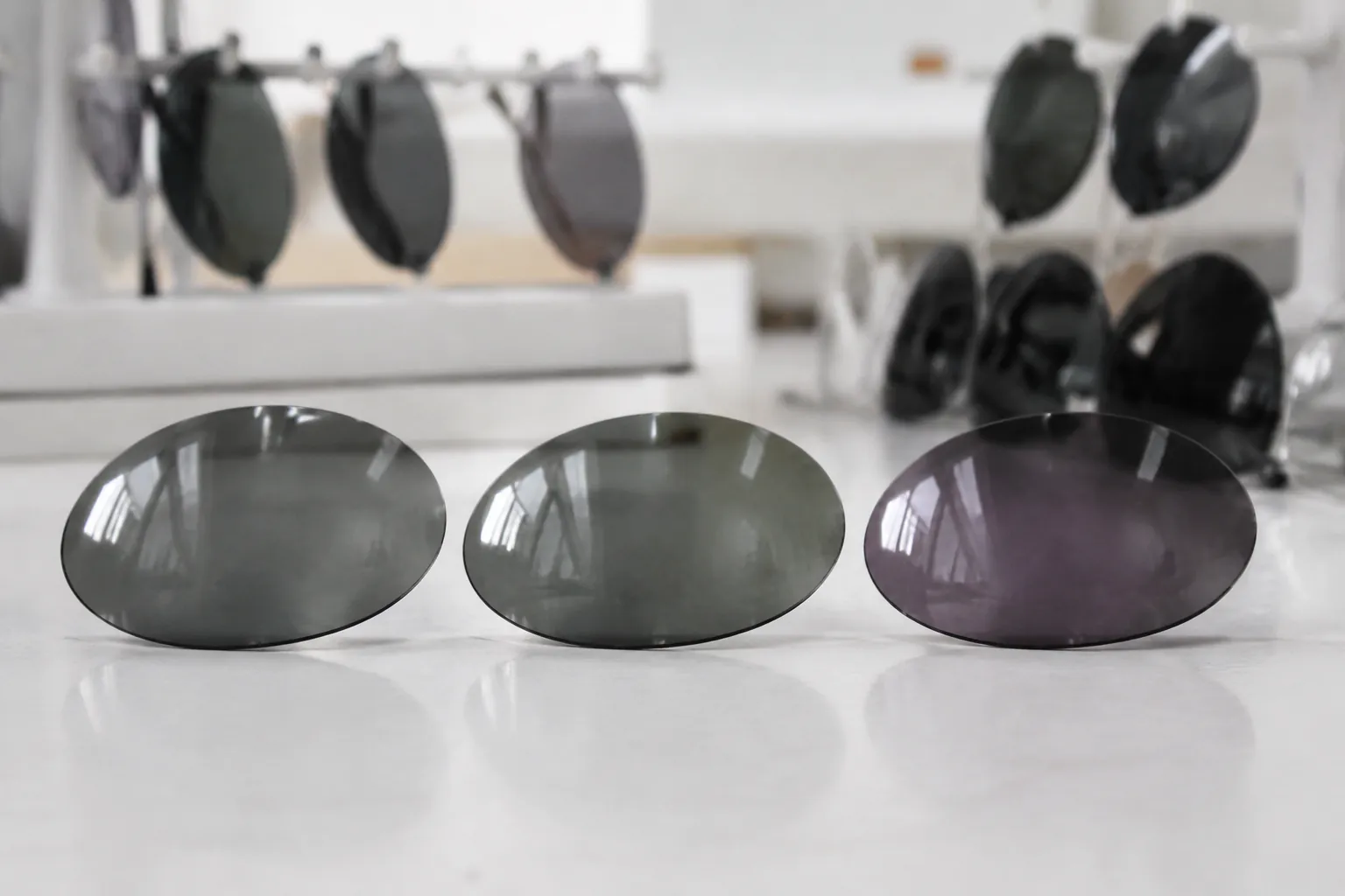 Low-Cost Sunglass Lenses: Thickness vs Distortion