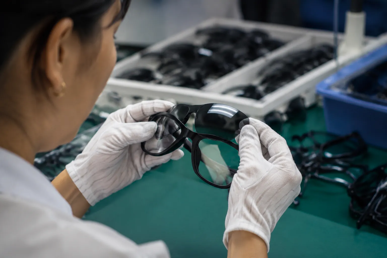 Magnetic Clip-On Sunglasses: OEM Checks to Cut Returns