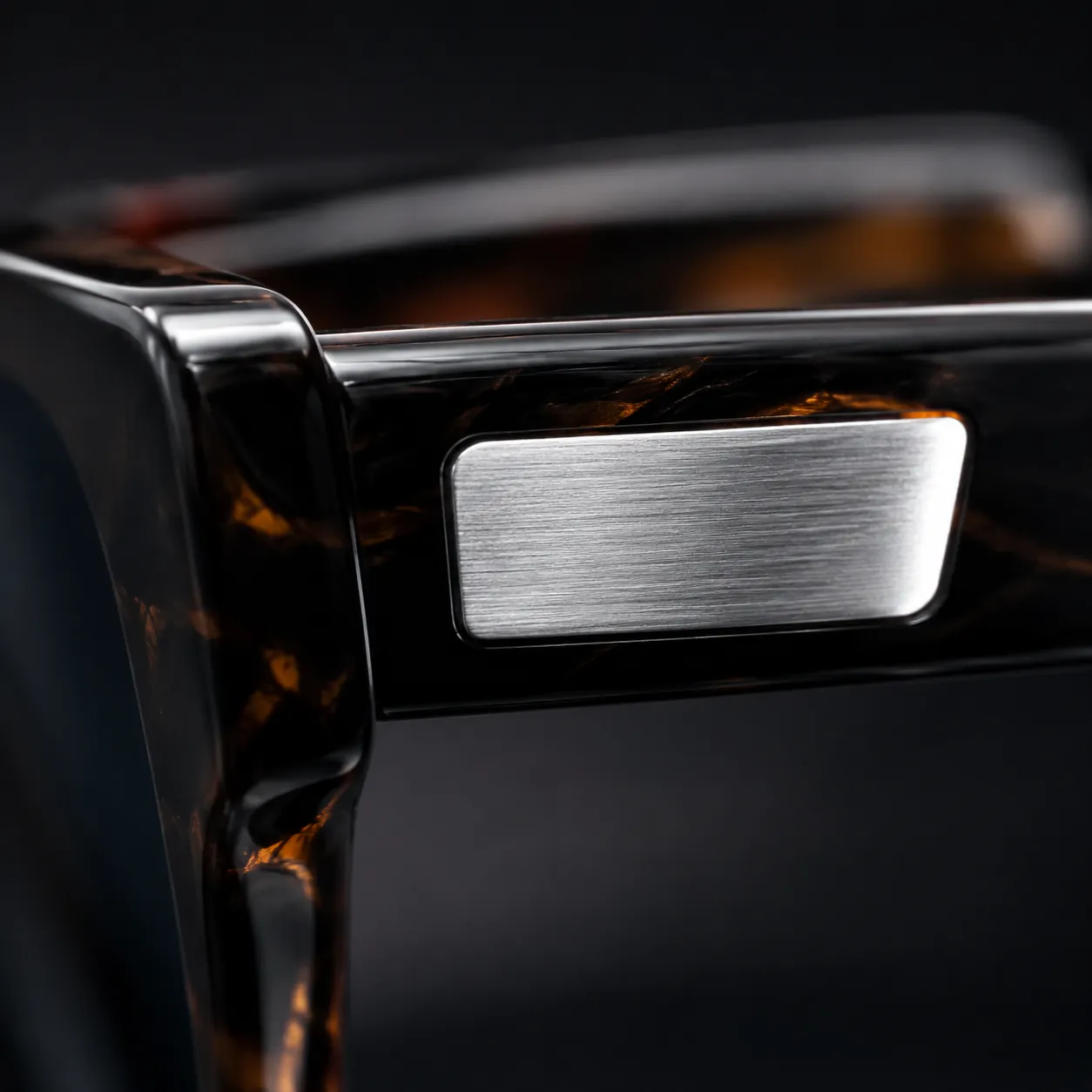 Aluminum vs Steel vs Titanium Eyewear Frames