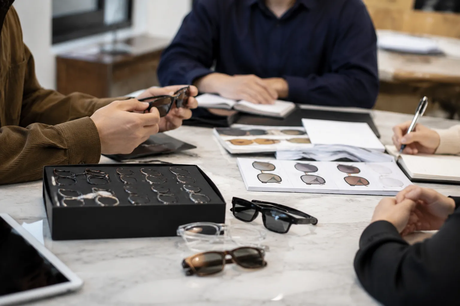 ODM Sunglasses Buying Strategy to Reduce Inventory Risk