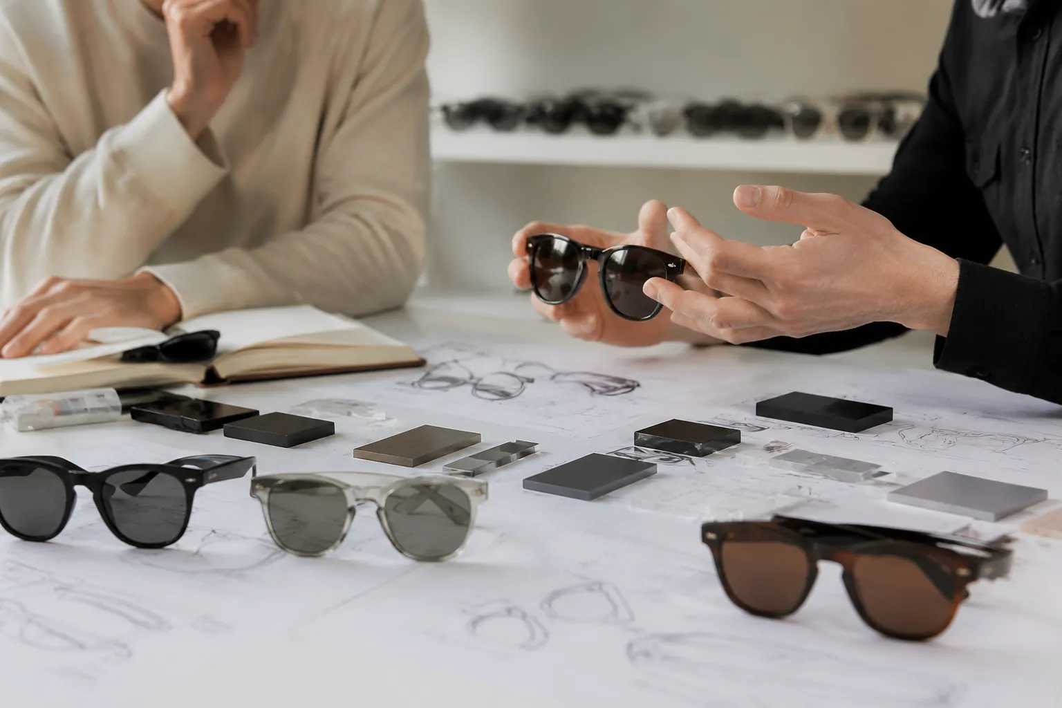 Private vs Open Mold Sunglasses: ROI Guide