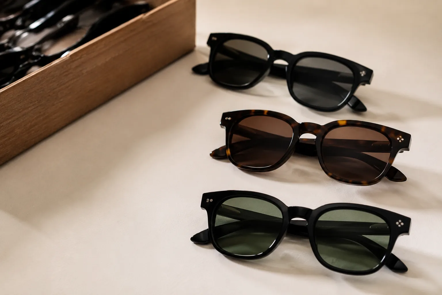 Smoke, Brown, Green, or G15: What Sells by Channel?