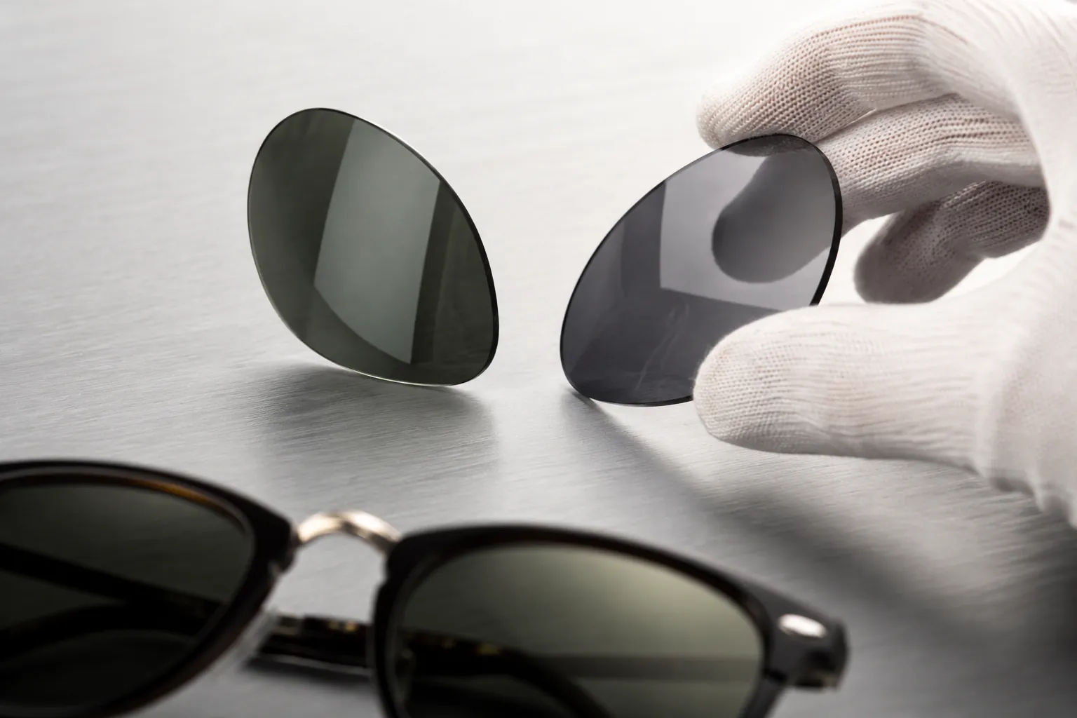 TAC vs PC Polarized Lenses for Wholesale Sunglasses