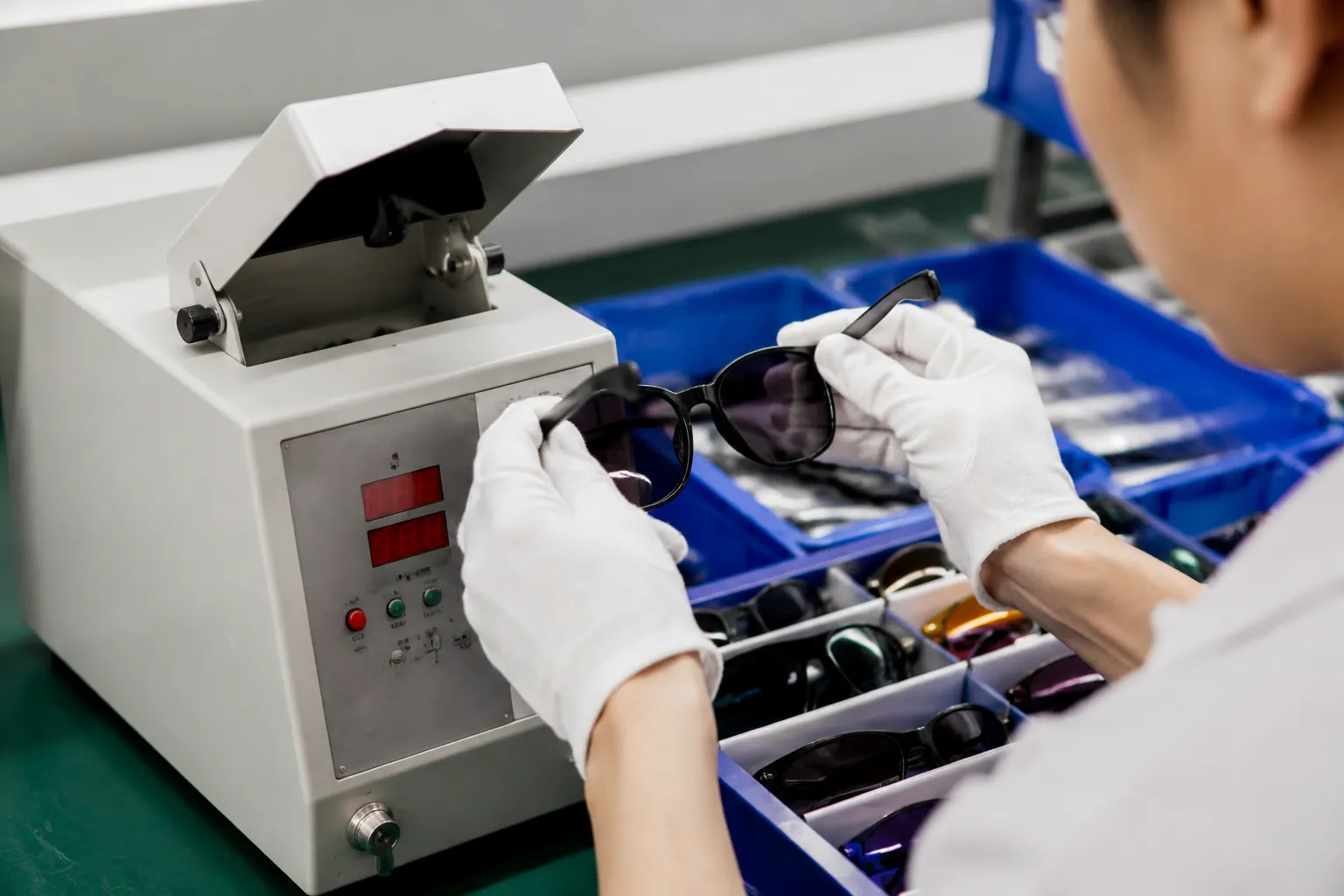 UV400 Sunglasses: Verify Protection Before Shipment