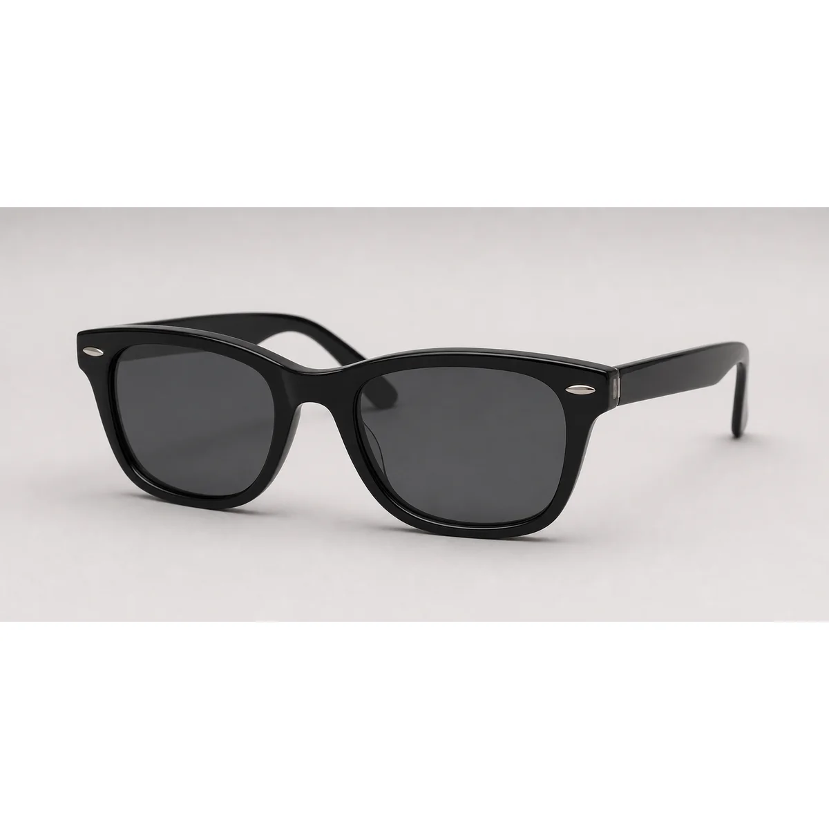 Wayfarer sunglasses front product photo